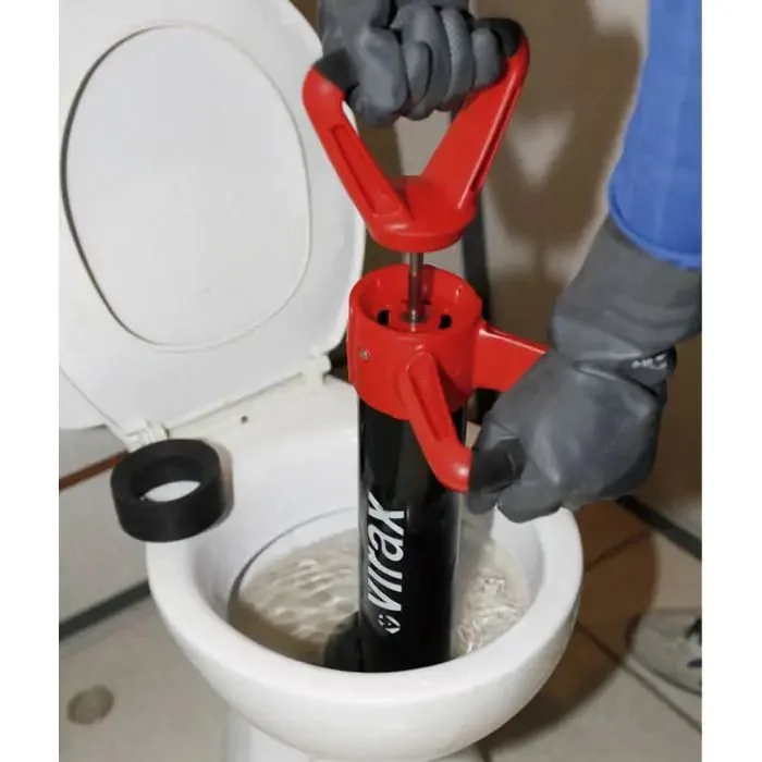 Débouchage WC avec pompe à main
